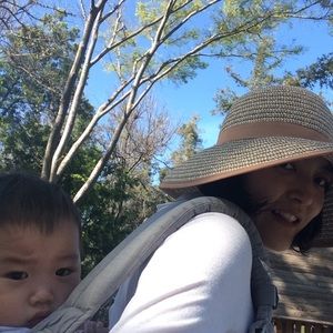 Meet your Posher, Kyunga